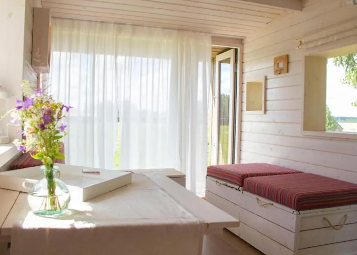 Mornamaa Puumaja Pesae 1 Kamp